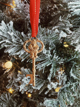 Load image into Gallery viewer, Santa's Magical Key
