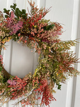 Load image into Gallery viewer, Blush Wreath
